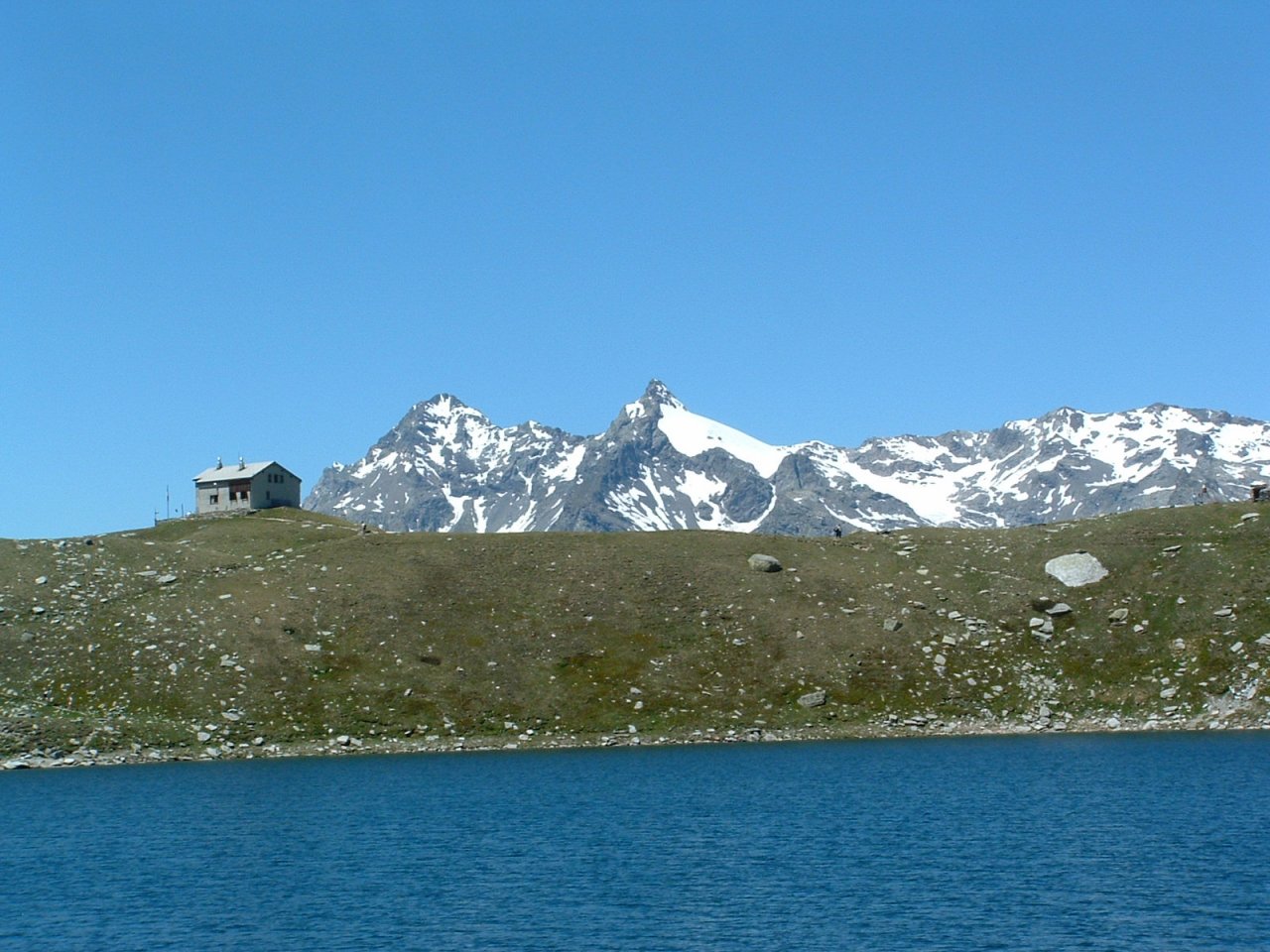 Rifugi e Bivacchi d''Italia.......